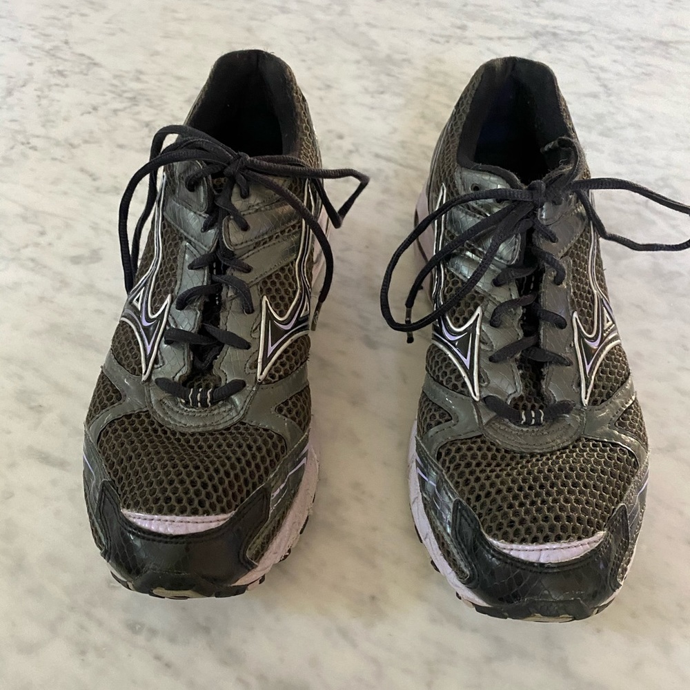 Mizuno Wave Rider 14 cushioning Running Shoes